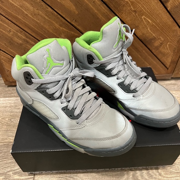 Air Jordan 5 Retro ‘Green Bean youth size 6.5 - Picture 5 of 12